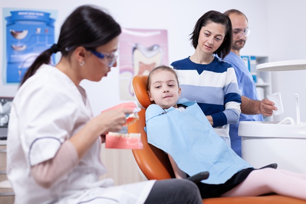 The Link Between Family Dentists And Prosthodontists